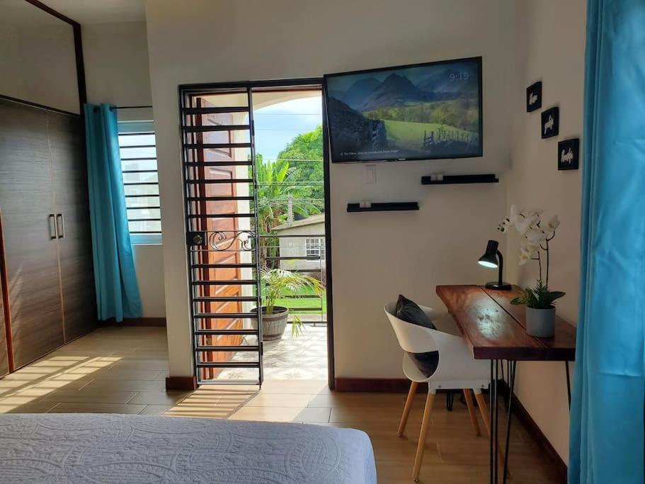 'The Solace' New Luxury Modern 1Bed 1Bath Apt. Portmore Exteriör bild