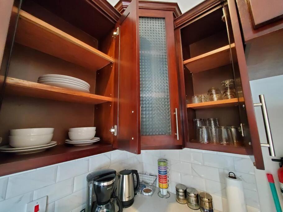 'The Solace' New Luxury Modern 1Bed 1Bath Apt. Portmore Exteriör bild