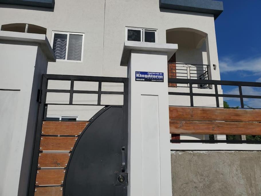 'The Solace' New Luxury Modern 1Bed 1Bath Apt. Portmore Exteriör bild